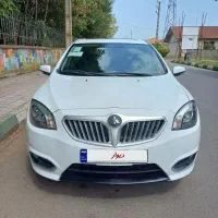 برلیانس ۳۲۰موتوربزرگ