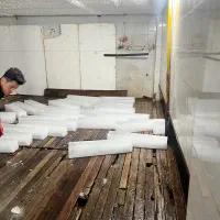 کارگر ساده یخ فروش