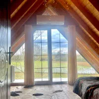 کلبه سوئیسی دو خواب،ویو شالیزار نزدیک به دریا