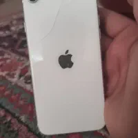 آیفون se2020