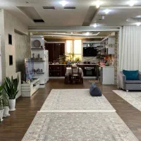 رهن اپارتمان ۳خواب ۲۰۰ متری در قلب شهر