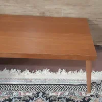 یک عدد میز عسلی بزرگ درحد نو