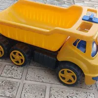 ماشین بزرگ ا سباب بازی