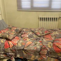 تخت خواب یک نفره با تشک و رو تختی