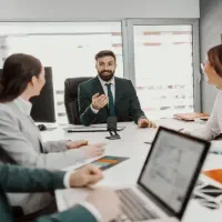 وکیل امور اراضی، ملکی ومشاور تخصصی مالیاتی وشرکت