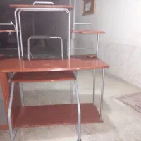 میز تحریر وجای کامپیوتر جادرار تمیز