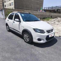 کوییک Rسفید مشکی