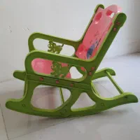 میز تحریر یا نیمکت درحد نو و صندلی راک