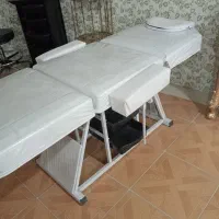تخت ماساژ و صندلی چرخ داروترولی