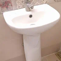 روشویی پایه دار