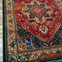 فرش سنتی لاکی ۷۰۰ شانه اکرولیک‌