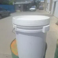 سطل ۵۰ کیلویی درب دار بسیار مقاوم