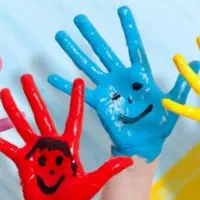 مربی مسلط به زبان، مربی با تجربه و کارورز برای مهد