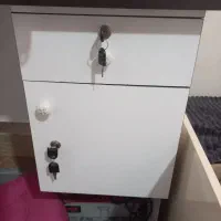 میز لپ تاپ،تحریر