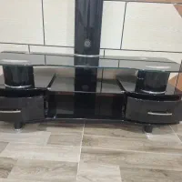 زیر تلویزیون شیشه ای