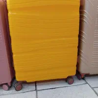 چمدان فایبر