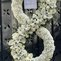 گل طبیعی تاج گل برای ختم ،نمایشگاهی ، عزا ،