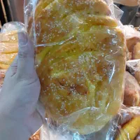 بژی و نان شیرمال
