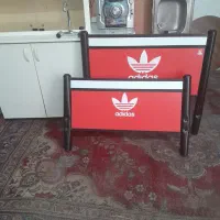 دوعدد تخت تک نفره درحد نو