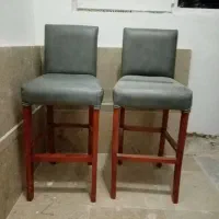 دو عدد صندلی