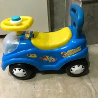ماشین اسباب بازی محکم