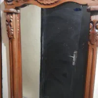 اینه تاج دار