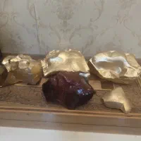 سنگهای زینتی طلایی رنگ خالص