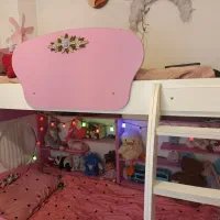 تخت دو طبقه ی دخترانه ی زیبا