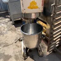 میکسر پهن کن قنادی رول. کن و تستبر فانتزی