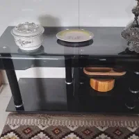 میز تلویزیون شیشه ای