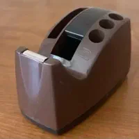 تعدادی لوازم التحریر اداری