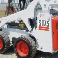 استخدام راننده بابکت