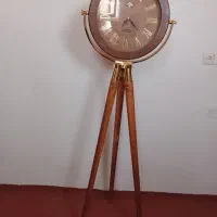 ساعت ایستاده