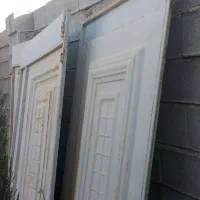در باغی