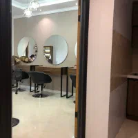 اجاره صندلی در سالن زیبایی