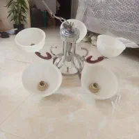 چند عدد لوستر پنج شعله و سه شعله در حد نو