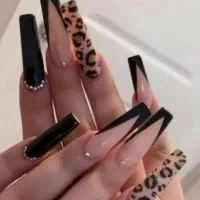 اموزش کاشت ناخن فقط با ۲ تومن