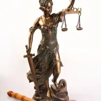 وکیل پایه یک دادگستری