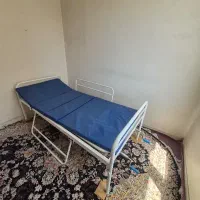 تخت بیمارستانی به همراه تشک