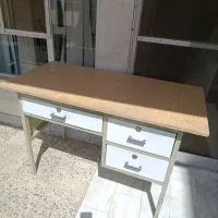 میز تحریر فلزی