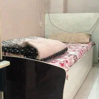 تخت نوجوان تک نفره