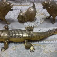 تمساح وشیر و گربه برنزی