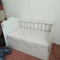 تخت نوزاد