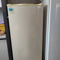 یخچال جنرال استیل تمیز