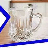 خانم و آشپزخانه