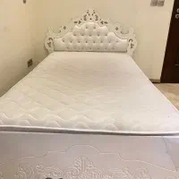 تخت خواب وتشک وآیینه دراور