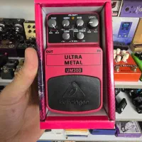 پدال افکت دیستورشن Behringer UM300 Ultra Metal