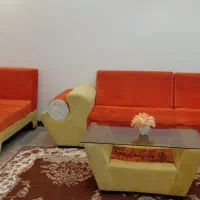 مبل ۹ نفره با چهارچوب و اسفنجهای کاملا سالم