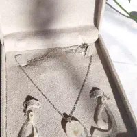 نیم ست گوشواره و گردنبند