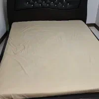 تخت دونفره به همراه تشک